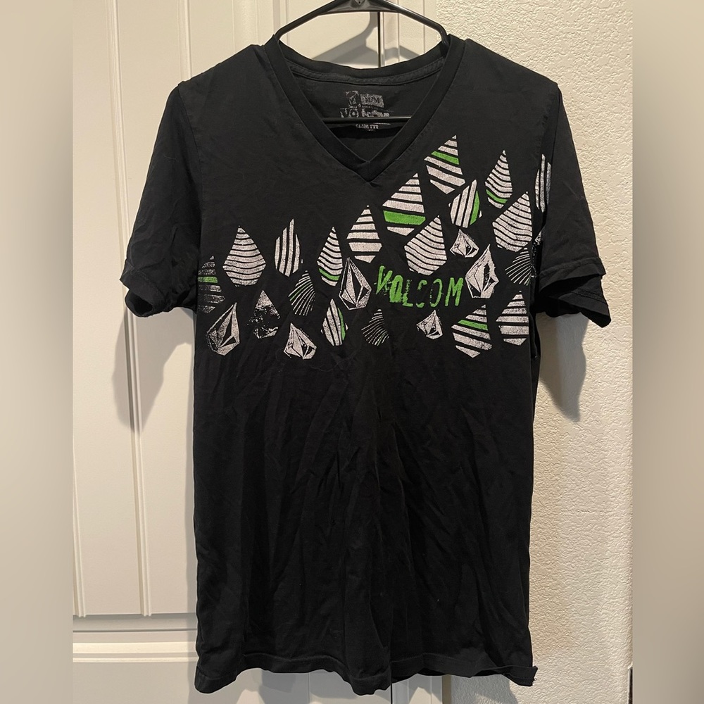 Mens Volcom Black Shirt, Slim Fit, Size Medium
